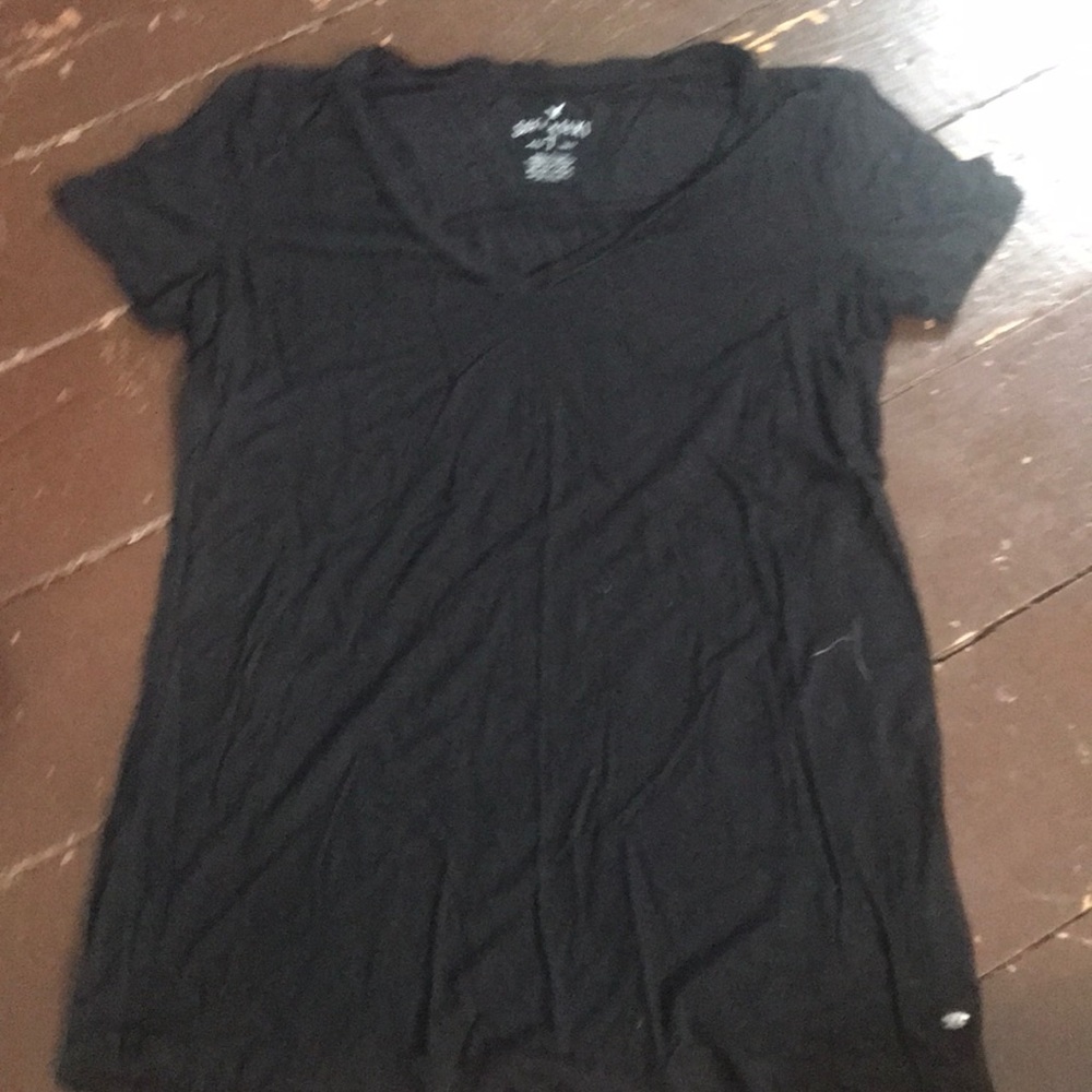 American Eagle Black t-shirt